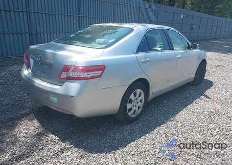 2011 Toyota Camry Le z USA, uszkodzony, nr VIN 4T1BF3EK6BU697376